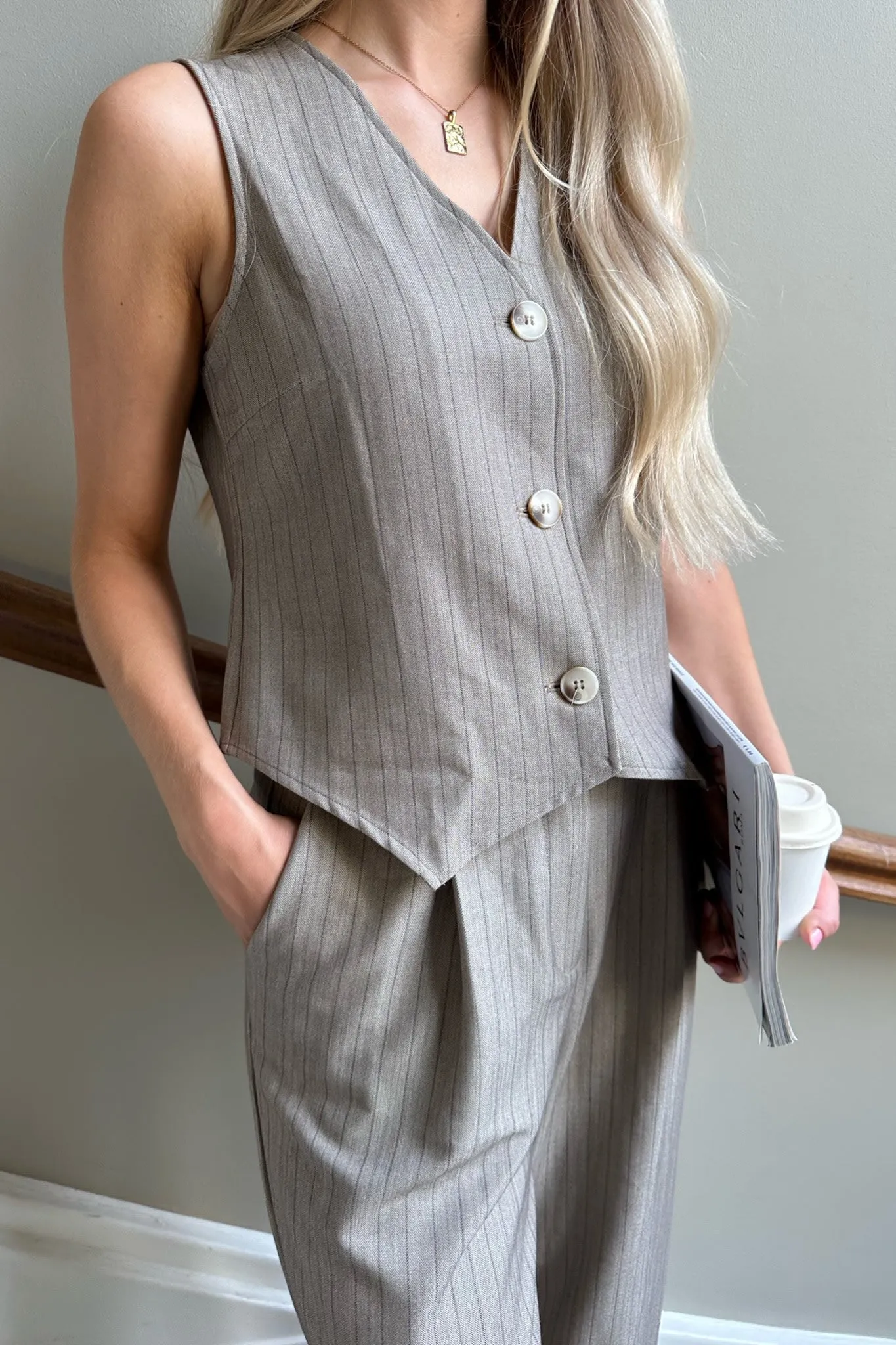 CelinaIC Vest - Mørk Beige Stribet