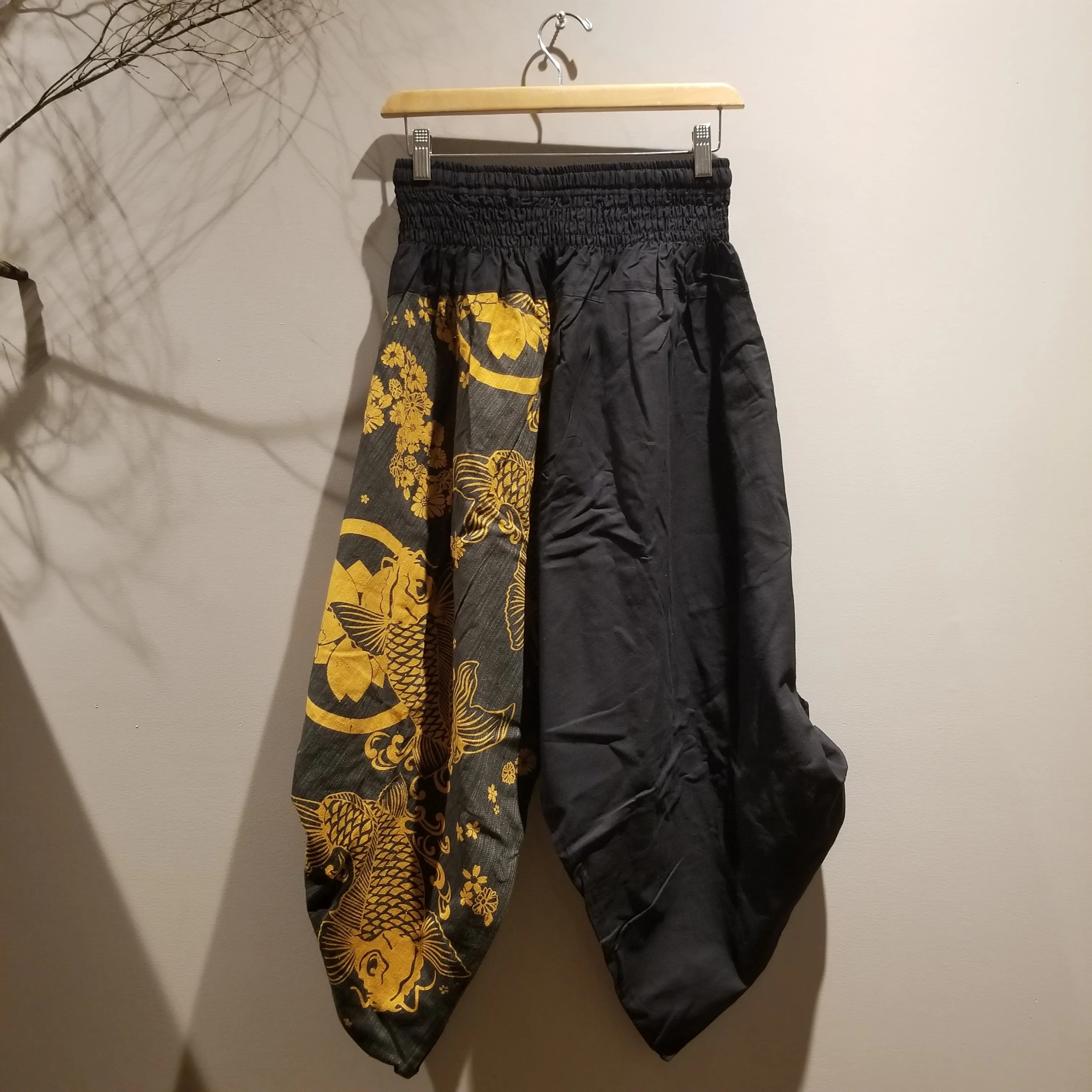 Fish Flower Elastic Waist Samurai Pants