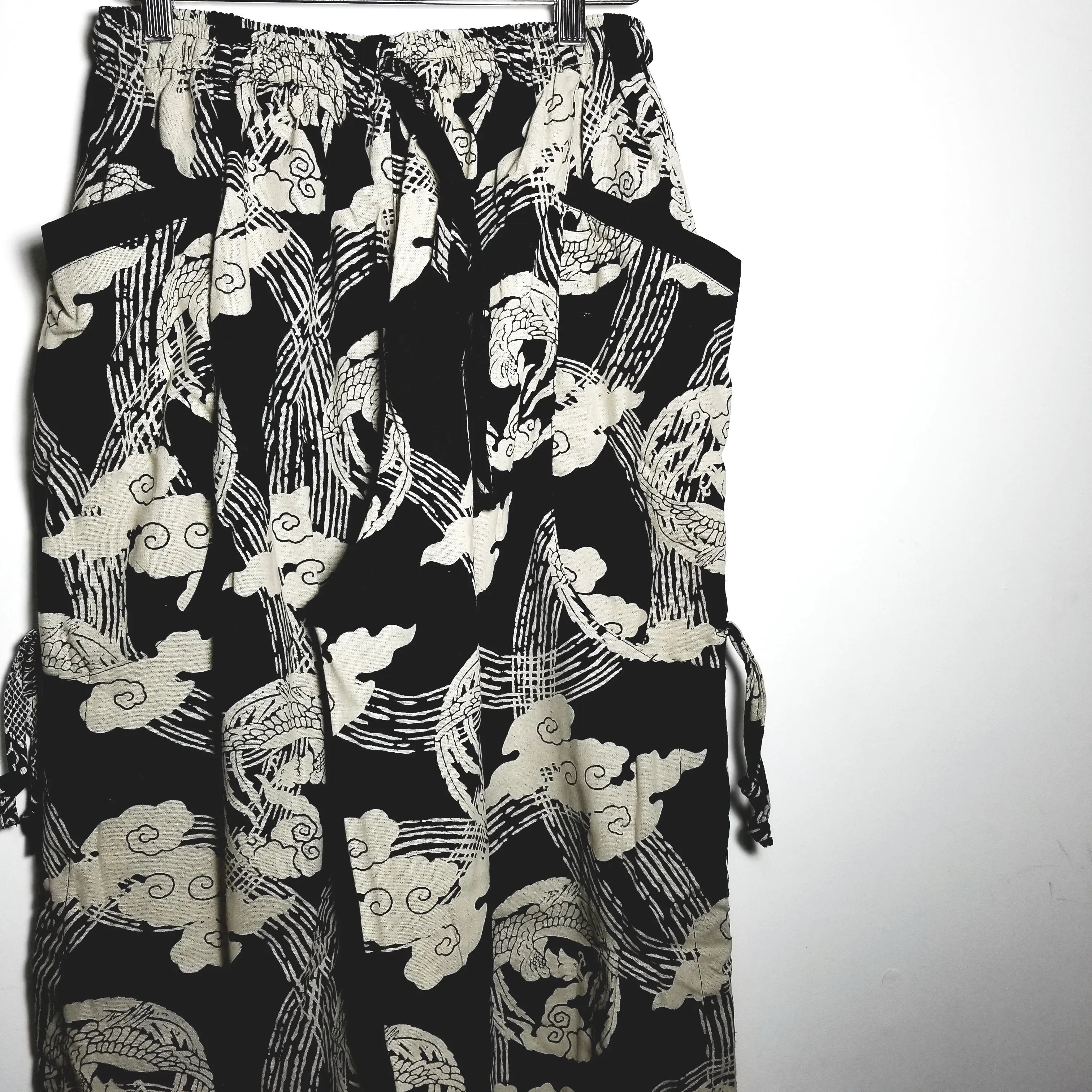 Fushichou Phoenix in the Cloud (BLACK) Comfy Pants