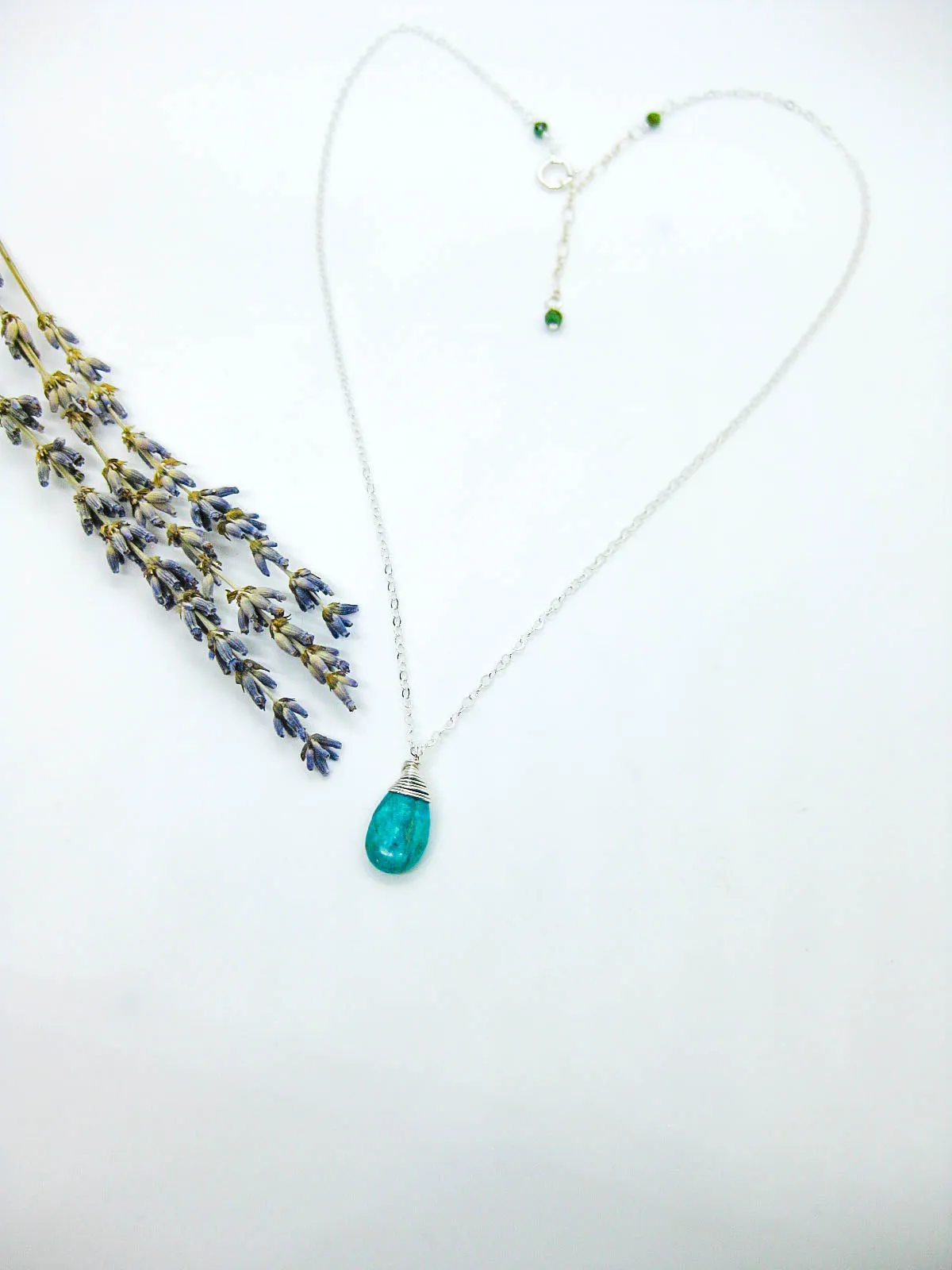 Poppy: Green Turquoise Necklace - n638