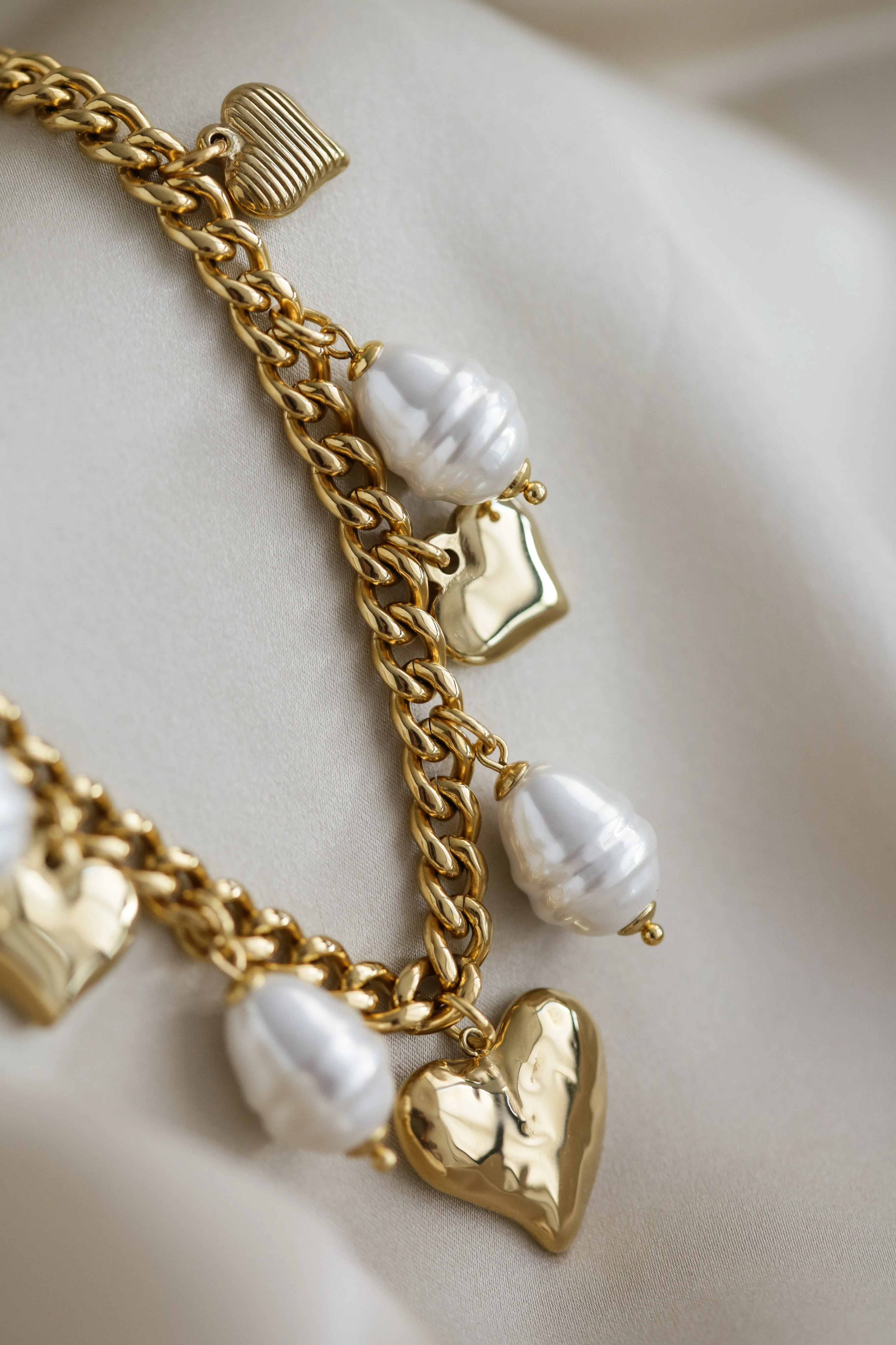 The Heart - Statement Necklace