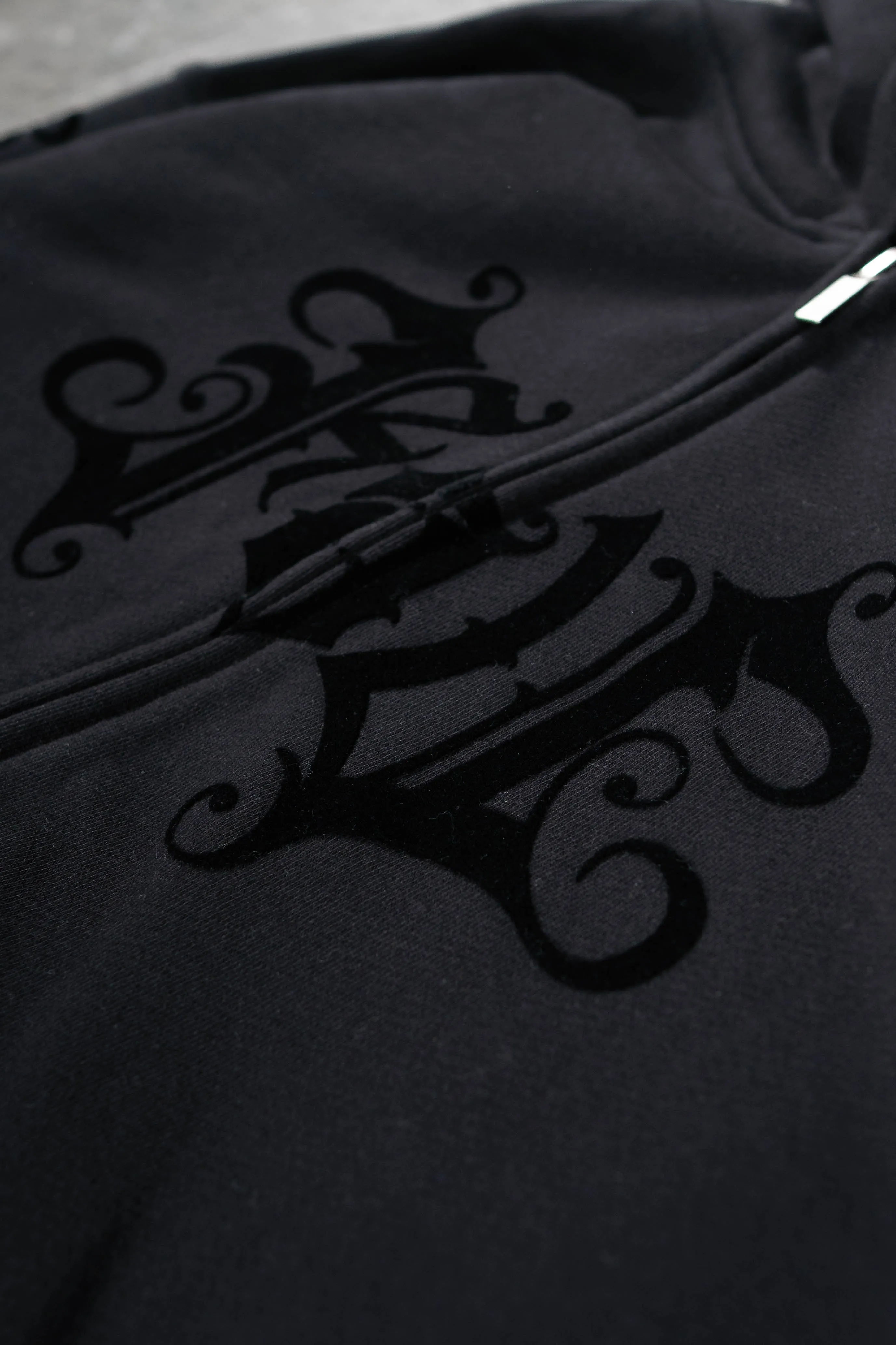 VELOUR BLACK FRONTZIP