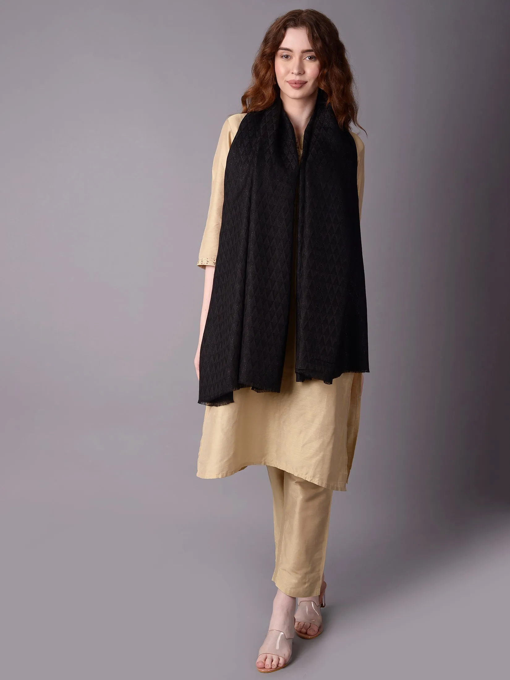 Women Black Solid Stole